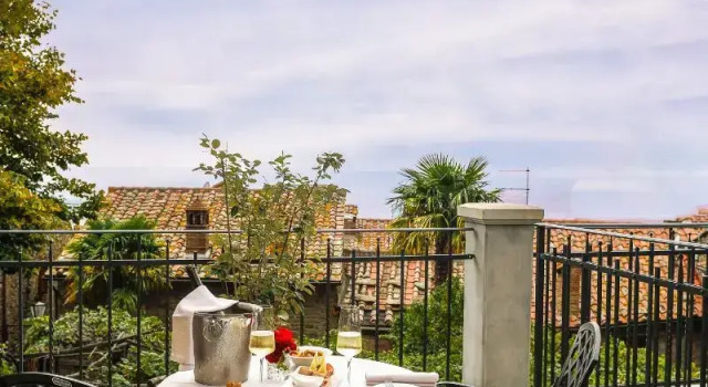 Двухместный номер Deluxe с балконом Monastero di Cortona Hotel & Spa