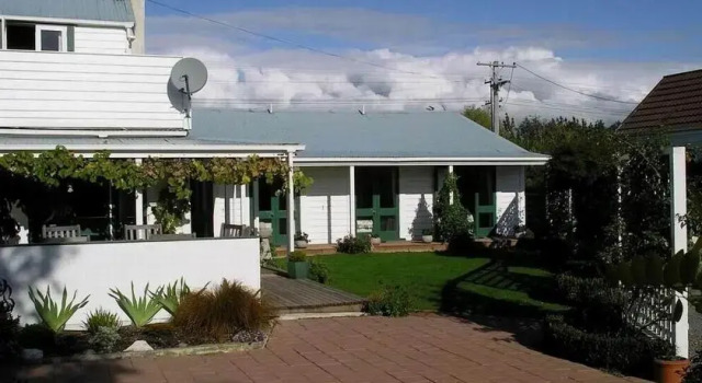 The Martinborough Connection