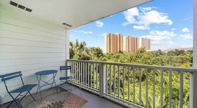 Апартаменты Gulf Walk by Avantstay West End Coastal Escape Renovated 1BR Condo Shared Pool & Beach Access