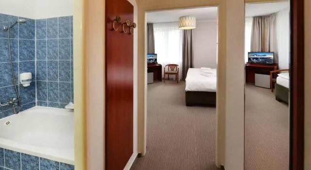 Трёхместный номер Standard APLEND Hotel Lujza Major