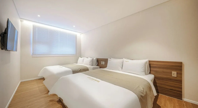 Двухместный семейный номер Standard Gaya Mini Hotel