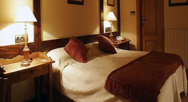 Hotel Casbas, Reservar Hotel Sabinanigo Panticosa