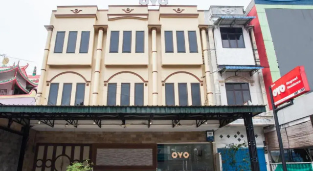 OYO 1585 Ring Road Residence, Boek Hotel Sunggal Sumatra