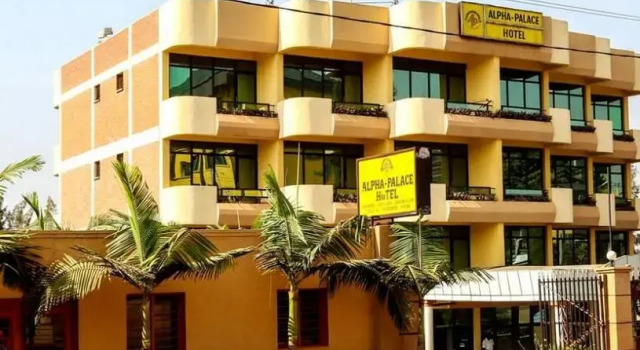 Alpha Palace Hotel