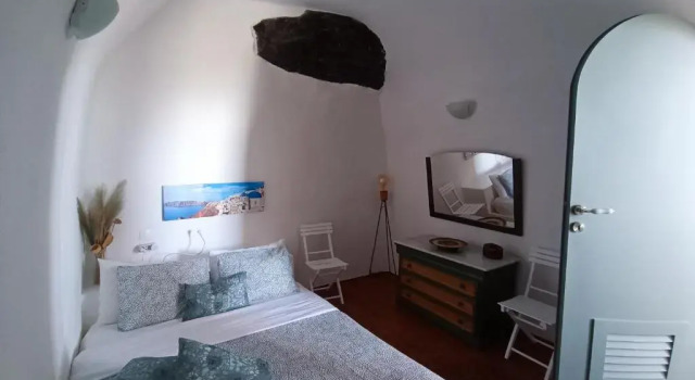 Elias Cave House 270o Caldera View Oia
