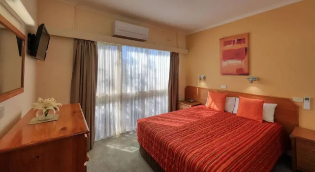 Четырёхместный люкс с 2 комнатами Quality Inn Swan Hill