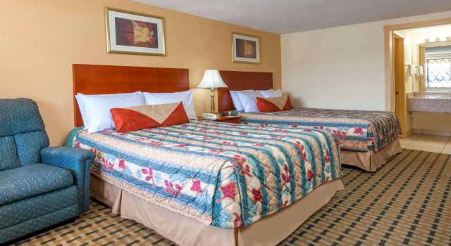 Knights Inn  Seymour IN, Prenota Hotel Seymour Indiana