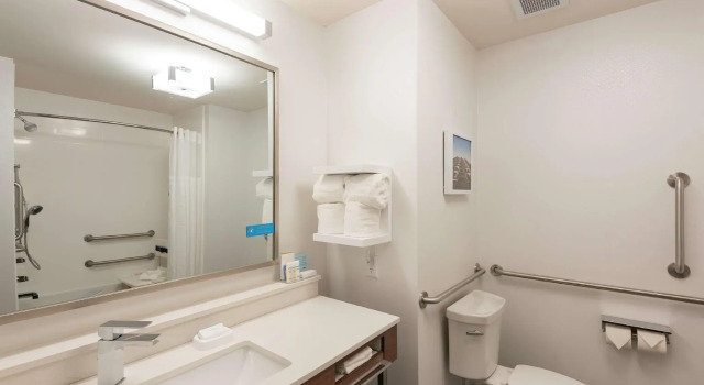 Двухместный номер Standard Hampton Inn & Suites Xenia Dayton