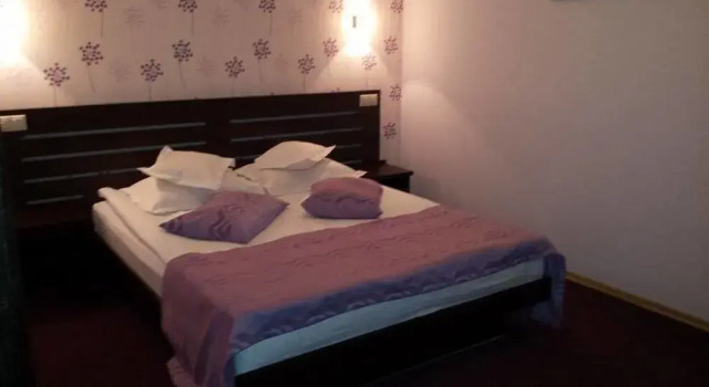 3 Stejari Brasov, Забронировать Отель Тимишу-де-Жос Брашов