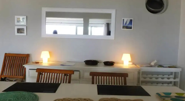 Superbe T3 Lumineux sur la Plage - Terrasse - Ted Home, Забронировать Отель Отели Сен-Сир-сюр-Мер с завтраком, рядом с Пляж Les Lecques, Завтраки