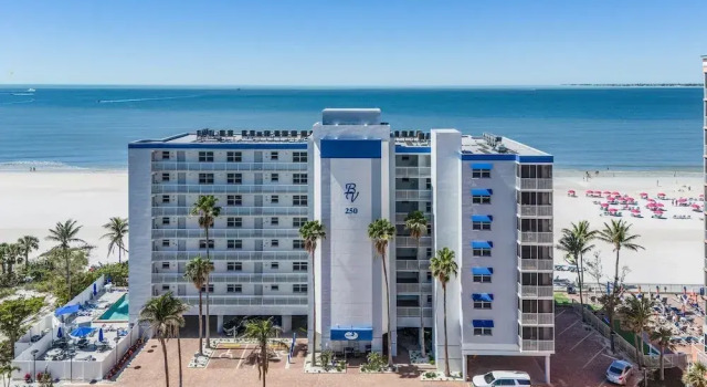 Номер Standard Beach Villas 706 Top-floor Condo W/ Gulf Views, Pool 2 Bedroom Condo