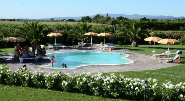 Agriturismo Il Lentisco, Забронировать Отель Отели Кастаньето-Кардуччи с парковкой, Парковка