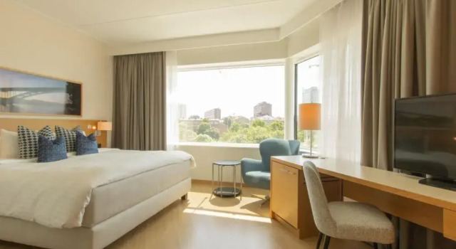 Двухместный номер Deluxe Courtyard by Marriott Stockholm Kungsholmen