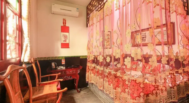 Номер Deluxe Pingyao Renhetai Inn