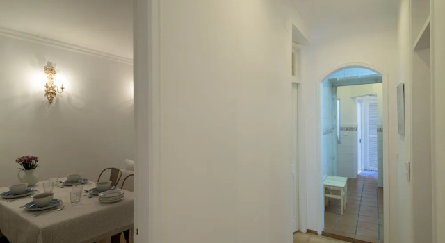 Spacious Bairro Alto Apartment + Courtyard, By TimeCooler