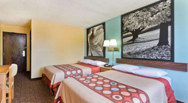 Четырёхместный номер Standard Super 8 by Wyndham Lexington Park/California Area