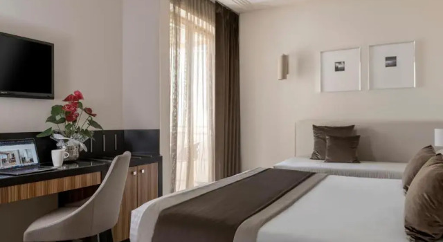 Трёхместный номер Deluxe Hotel Ambasciatori