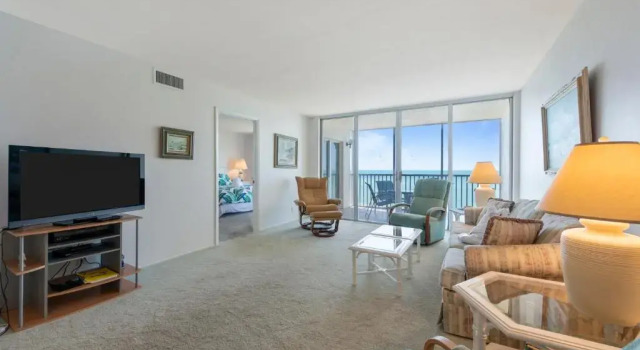 Sun Caper 807, 2 Bedrooms, Gulf Front, Elevator, Sleeps 6, Heated Pool