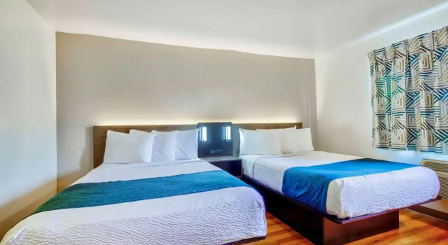 Четырёхместный номер Deluxe Motel 6 Duluth, MN