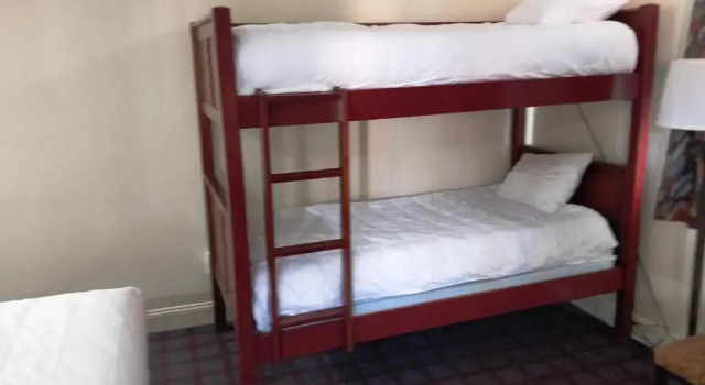 Семейный номер Standard с видом на горы Ventura Grand Inn