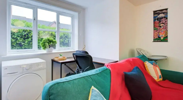Spacious 2-bed Apartment, Family With Pets Welcome, Varaa Huoneisto Asunnot kohteessa Merseyside, Huoneisto