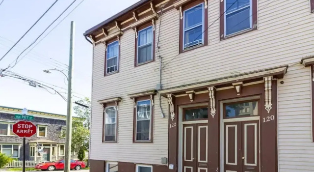 Cozy 3-bdrm in Uptown Saint John w Parking Coffee
