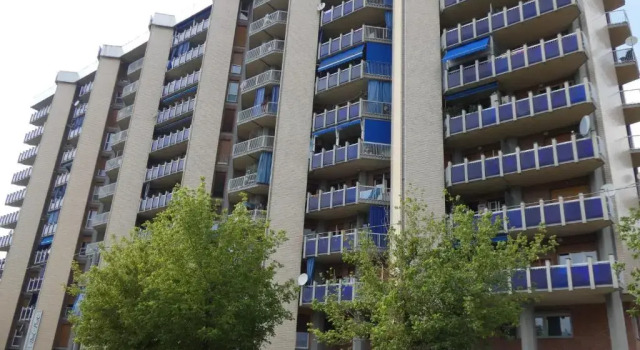 Metro Apartment