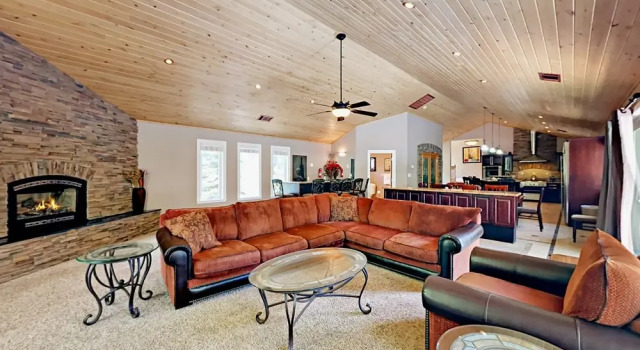 5BR Home w/ Hot Tub & Game Room