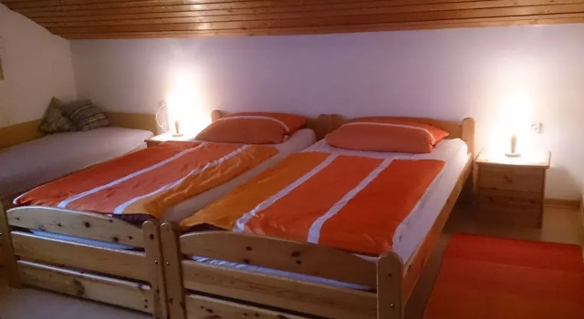 Трёхместный номер Standard с видом на сад Gästehaus Burgwald-Trekking
