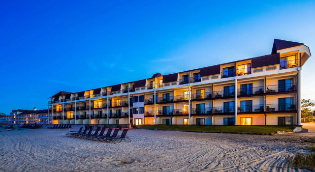 Best Western Plus Dockside Waterfront Inn, Забронировать Отель СПА-отели Макино-Сити, рядом с Гольф-клуб Animal Tracks Adventure, SPA-услуги