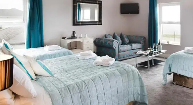 Семейный номер Standard с видом на море Coast Lodge