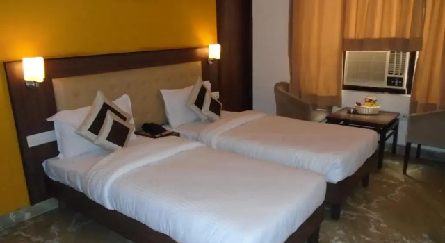 Двухместный номер Deluxe Inn Tawang Near B L Kapoor Hospital A Well Hygiene Hotel