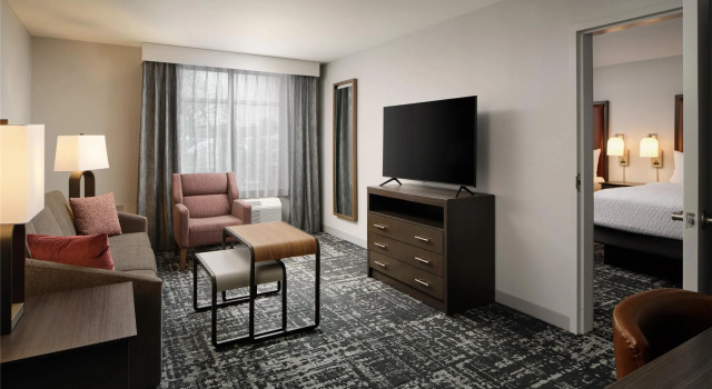 Четырёхместный люкс c 1 комнатой Homewood Suites by Hilton Columbus OSU, OH