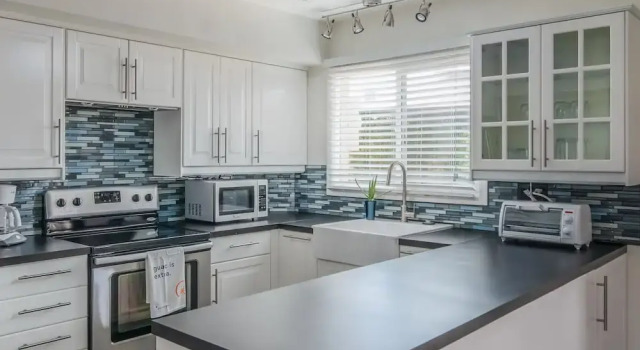 Scottsdale Townhome by Wanderjaunt, Забронировать Дом для отпуска Отели Скотсдейл с парковкой, Парковка