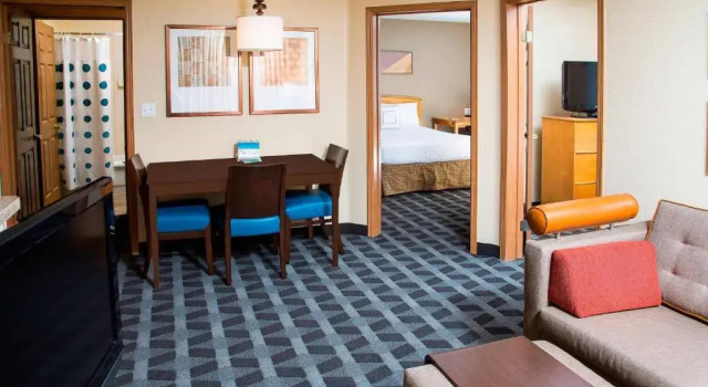 Люкс с 2 комнатами TownePlace Suites by Marriott Anaheim Maingate Near Angel Stadium