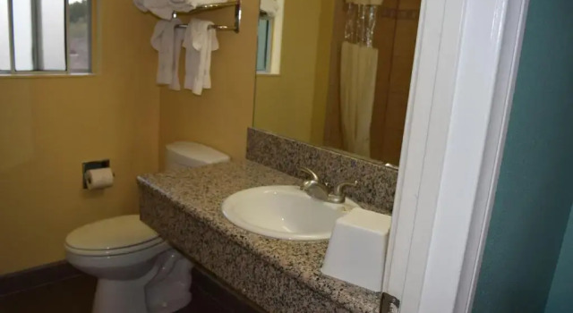 Номер Standard Rose Garden Inn