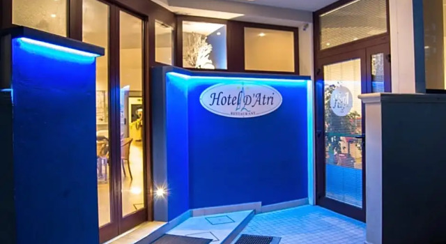 Hotel DAtri, Забронировать Отель Отели Побережья Абруццо с парковкой, Парковка