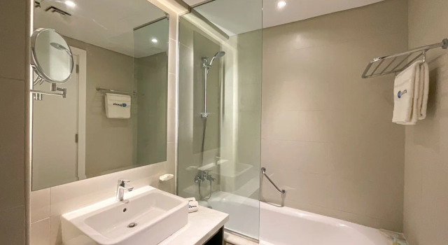 Студия Deluxe Canal view Studio and One Bedroom Apartments, Damac Maison Prive by TSHH