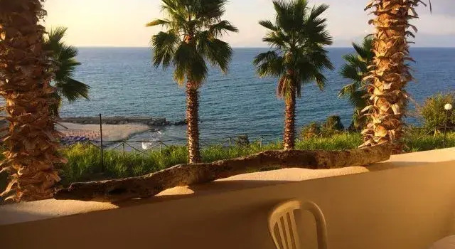 Residence Baia Sant'Irene, Rezerwuj Hotel Briatico Kalabria