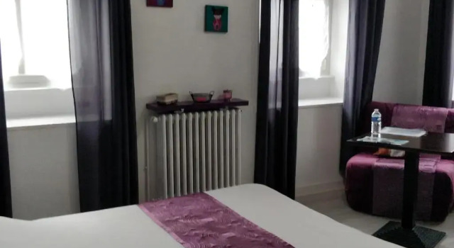 Hôtel Les Grands Voyageurs, Rezerwuj Hotel Concarneau 