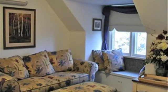 Апартаменты Burleys Gardens and Suite