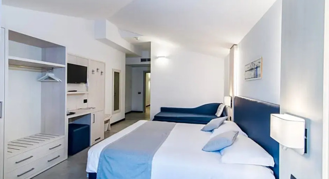Трёхместный номер Standard с балконом Hotel Domaso