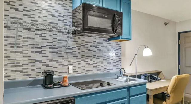 Suite Garner Hotel Decatur - Forsyth by IHG