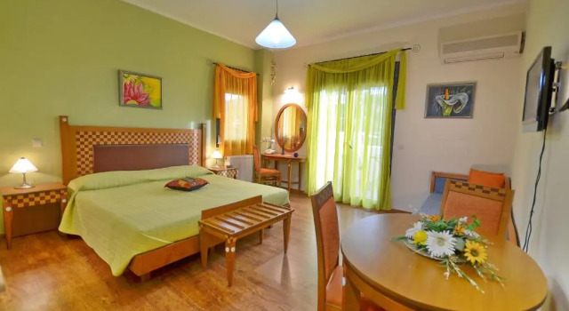 Студия Emporios Bay Hotel Chios