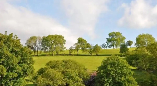 Hendre Aled Cottage 1, Забронировать Дом для отпуска Ллансаннан Клоид