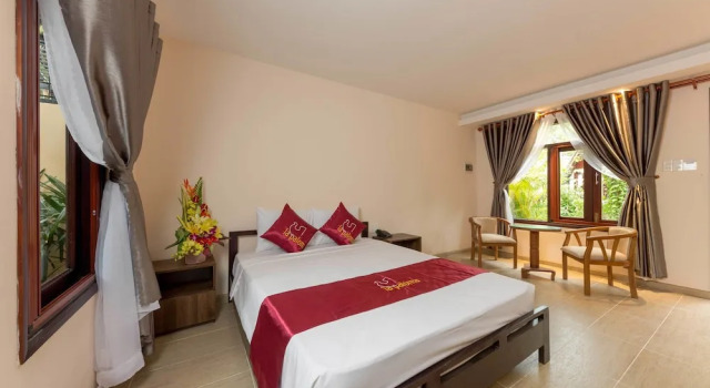 Бунгало с балконом и с красивым видом из окна La Paloma Resort