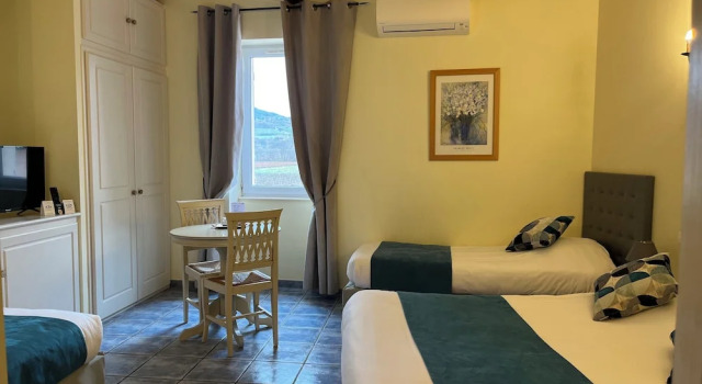 Номер Comfort Logis Hôtel La Bastide des Monges