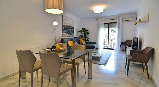 Apartamento Puerto - Malagueta, Забронировать Апартаменты/квартира Малага - центр Малага, рядом с Sanctuary of the Nazarene
