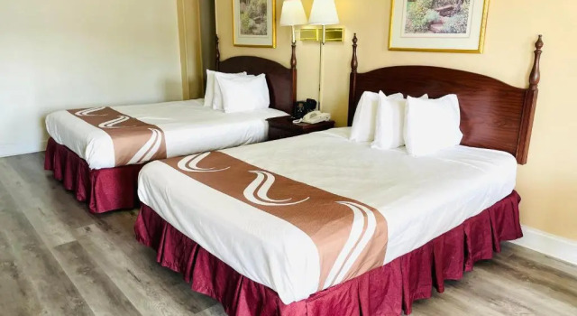 Standard Vierer Zimmer Relax Inn Perry National Fairgrounds Area I-75