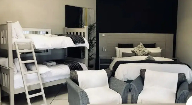 Семейный люкс c 1 комнатой Bedfordview Accommodation - Koi Liv-Inn